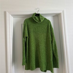 New York & Company Vibrant Green Turtleneck Sweater